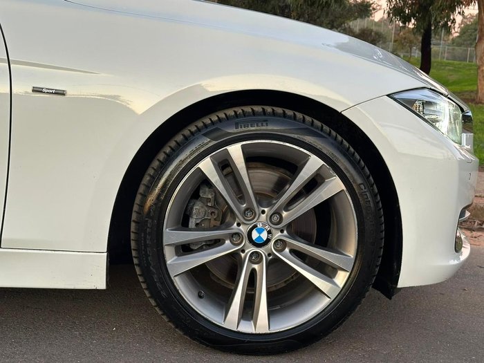 2012 BMW 3 Series 328i