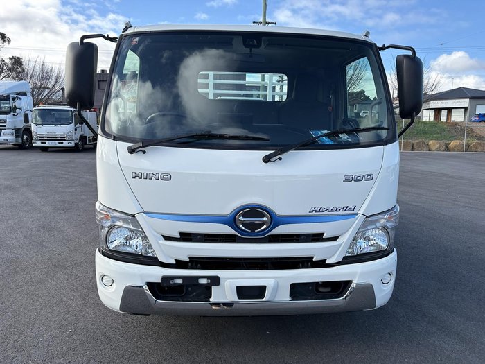 2025 Hino 300 Series 616 Hybrid