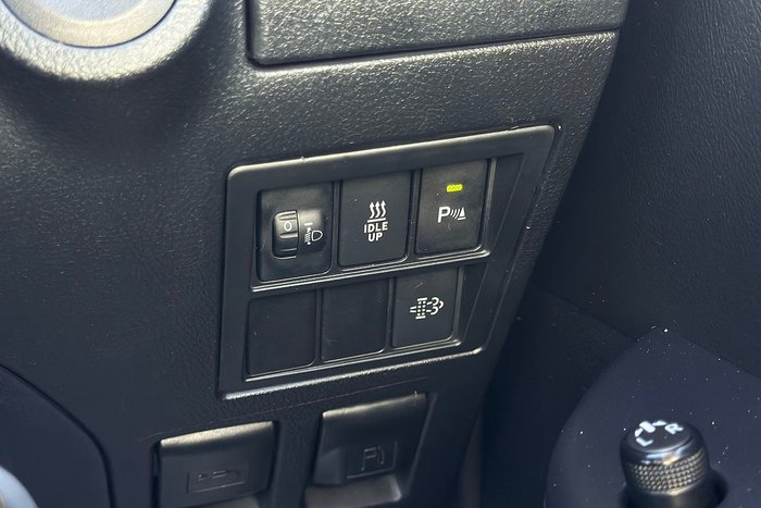 2024 Toyota Hilux SR