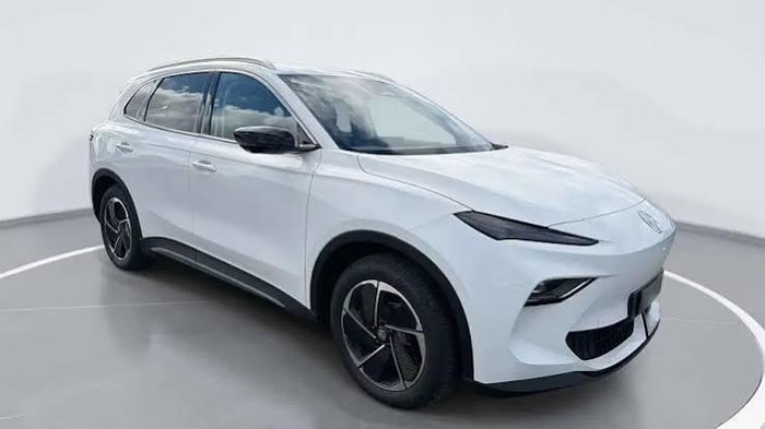 2026 MG MGS5 EV Essence 62 ZS3EM MY26 Dover White