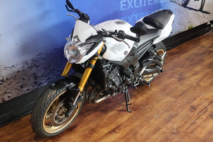 2010 Yamaha FZ8N White