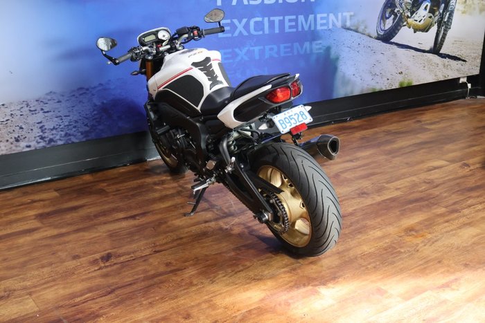 2010 Yamaha FZ8N White
