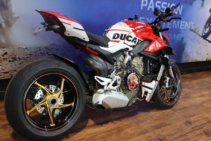 2022 Ducati STREETFIGHTER V4 Red