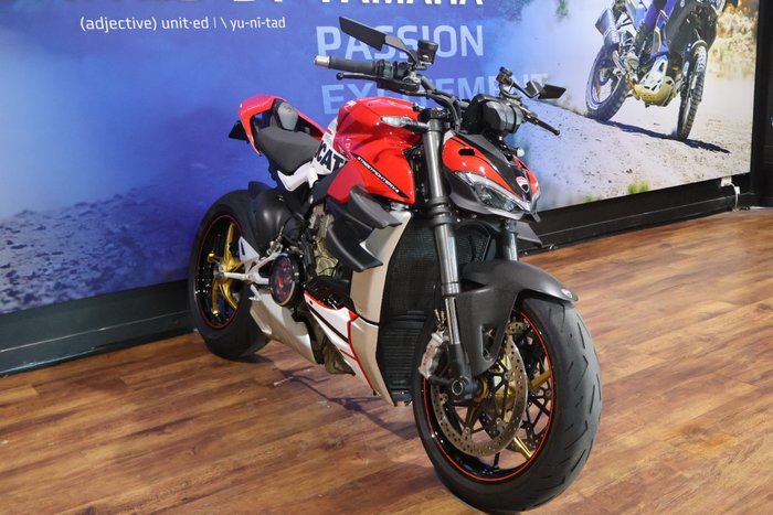 2022 Ducati STREETFIGHTER V4 Red