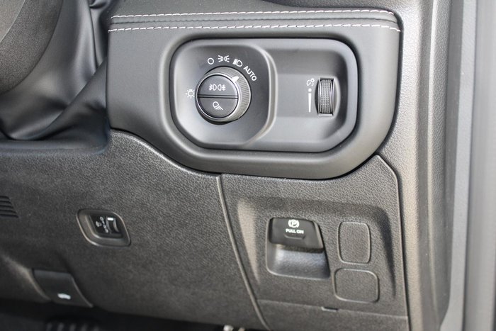 2026 RAM 1500 Express Black Edition Hurricane SO