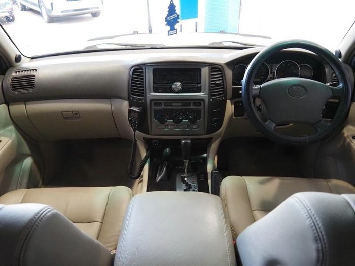 2004 Toyota Landcruiser GXL