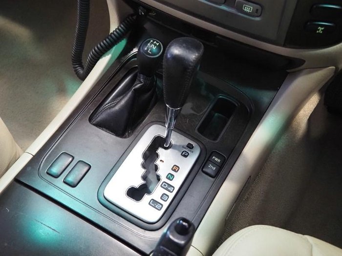 2004 Toyota Landcruiser GXL
