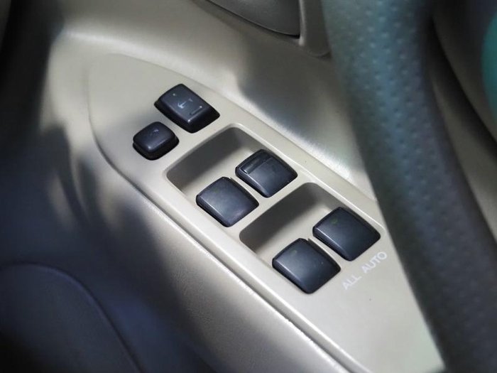 2004 Toyota Landcruiser GXL