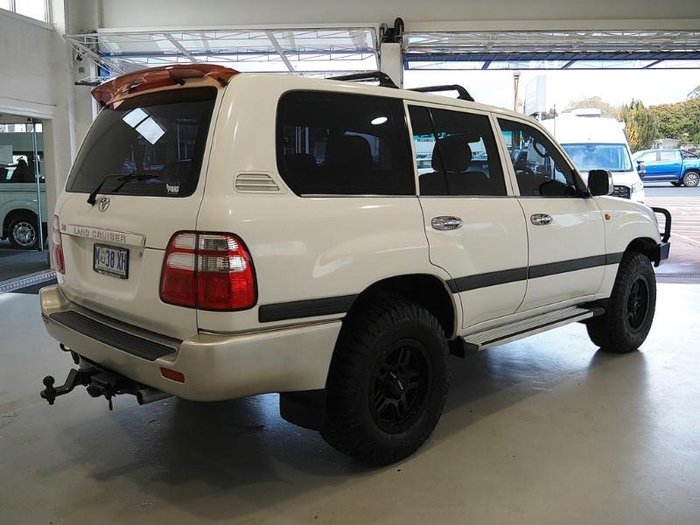 2004 Toyota Landcruiser GXL