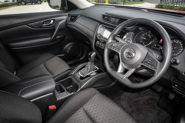 2017 Nissan X-TRAIL ST