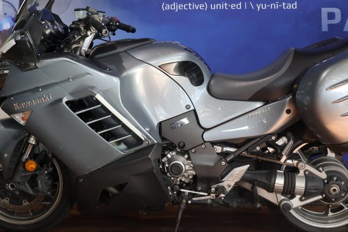 2008 Kawasaki 1400 GTR Silver