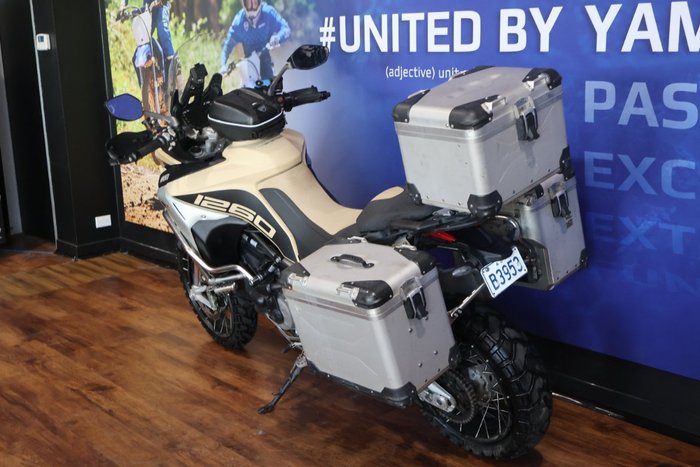 2019 Ducati MULTISTRADA 1260 (RED) Beige