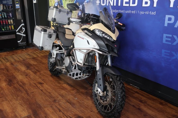 2019 Ducati MULTISTRADA 1260 (RED) Beige