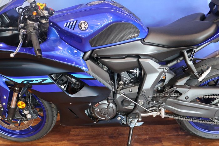 2024 Yamaha YZF-R7LA Blue