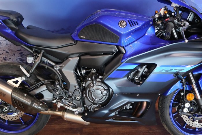 2024 Yamaha YZF-R7LA Blue