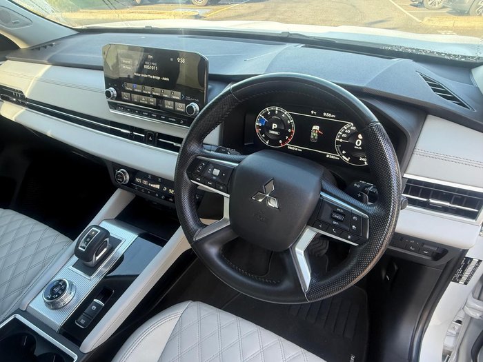 2021 Mitsubishi Outlander Exceed
