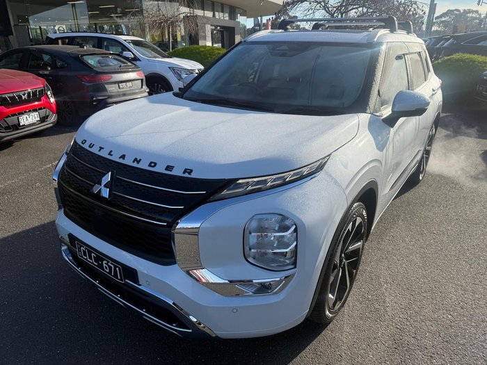 2021 Mitsubishi Outlander Exceed