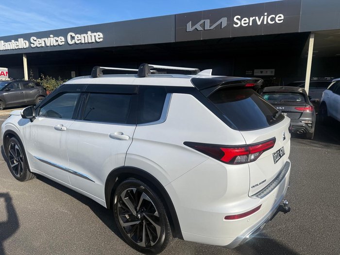 2021 Mitsubishi Outlander Exceed