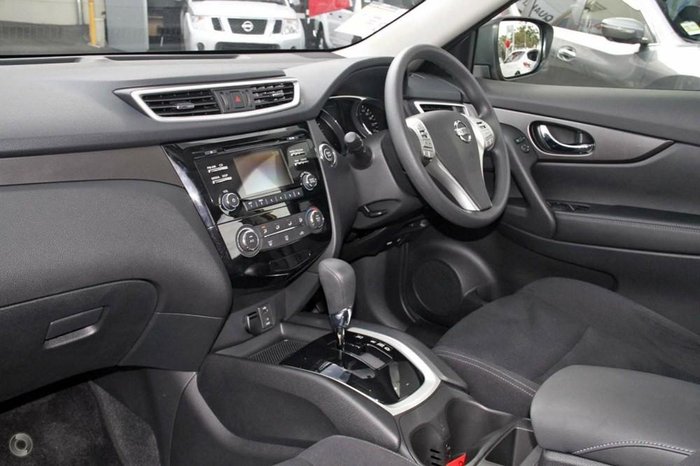 2016 Nissan X-TRAIL ST