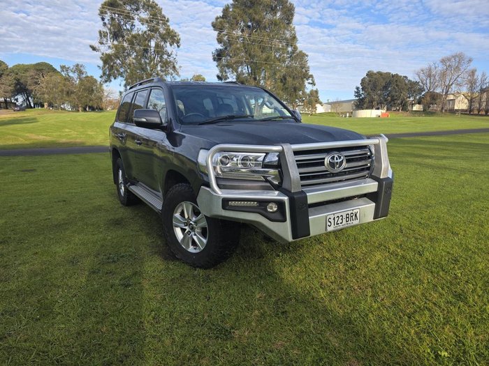 2017 Toyota Landcruiser