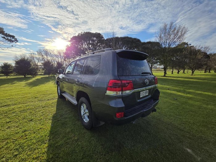 2017 Toyota Landcruiser GXL