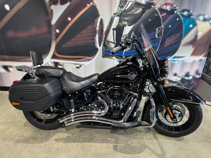 2019 Harley-Davidson Heritage Classic 114 (FLHCS) Softail Black