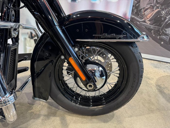 2019 Harley-Davidson Heritage Classic 114 (FLHCS) Softail Black