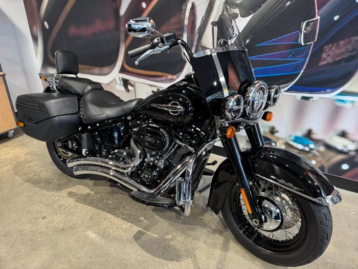 2019 Harley-Davidson Heritage Classic 114 (FLHCS) Softail Black