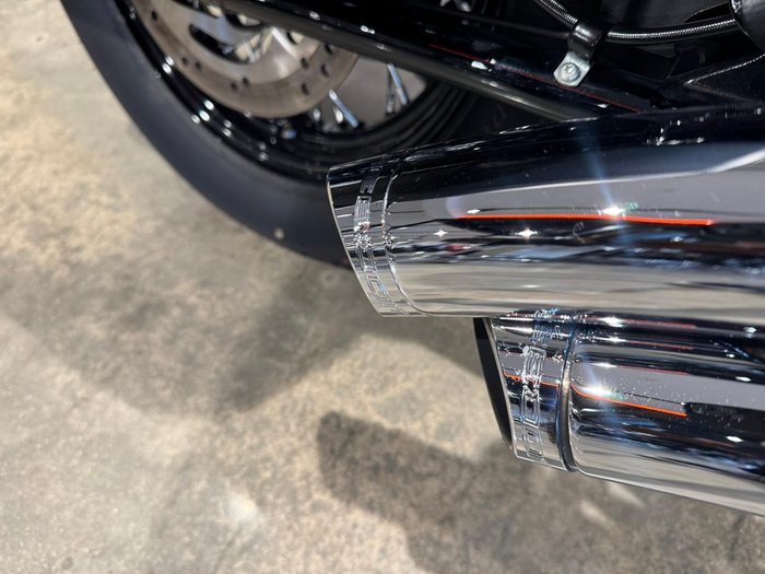 2019 Harley-Davidson Heritage Classic 114 (FLHCS) Softail Black