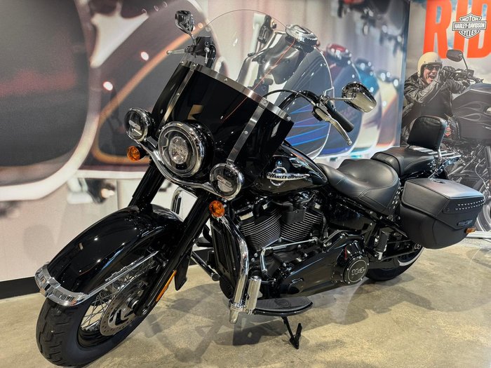 2019 Harley-Davidson Heritage Classic 114 (FLHCS) Softail Black