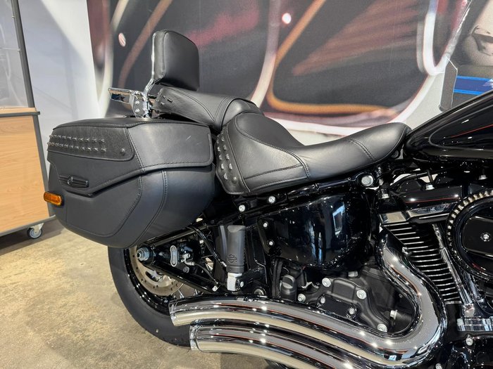 2019 Harley-Davidson Heritage Classic 114 (FLHCS) Softail Black