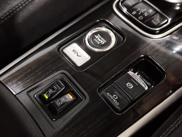2018 Mitsubishi Outlander PHEV Exceed
