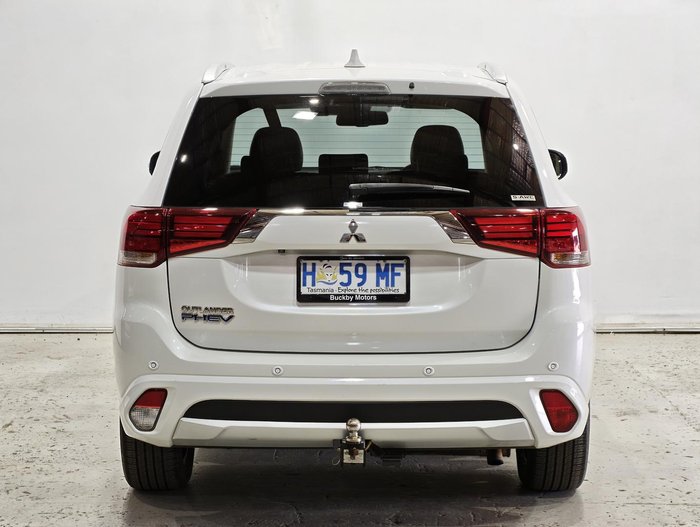2018 Mitsubishi Outlander PHEV Exceed