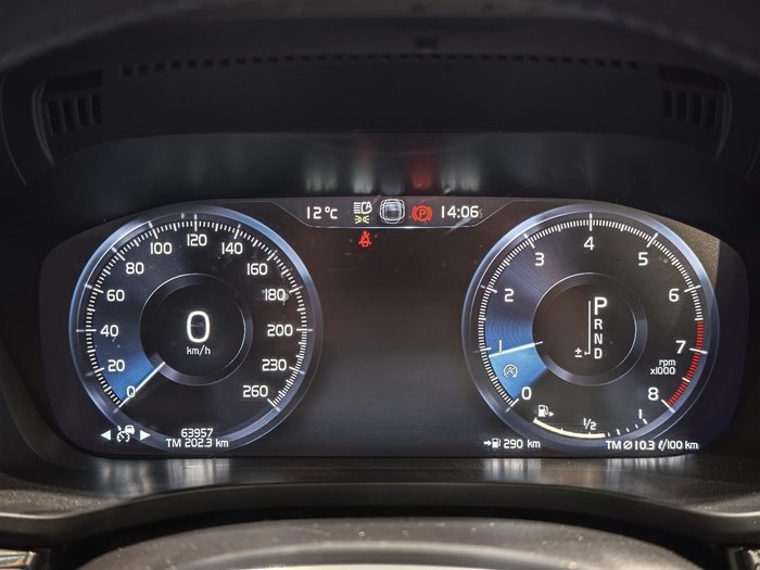 2021 Volvo XC60 T5 Momentum