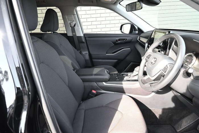 2024 Toyota Kluger GX