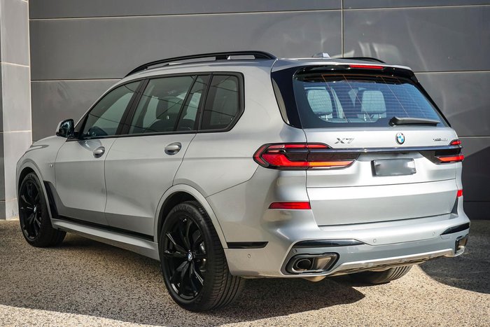 2023 BMW X7 xDrive40d M Sport