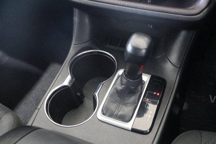 2015 Toyota Kluger GX