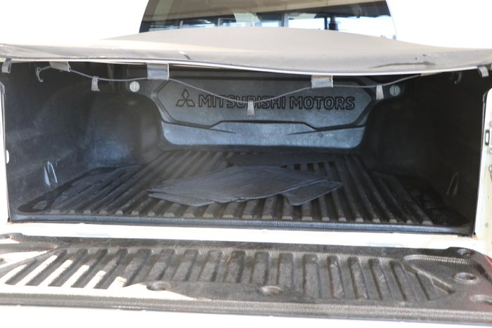 2022 Mitsubishi Triton GLX-R