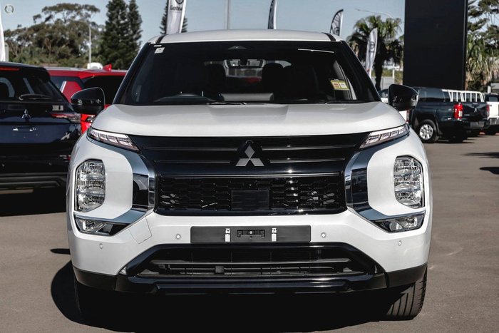 2026 Mitsubishi Outlander Black Edition