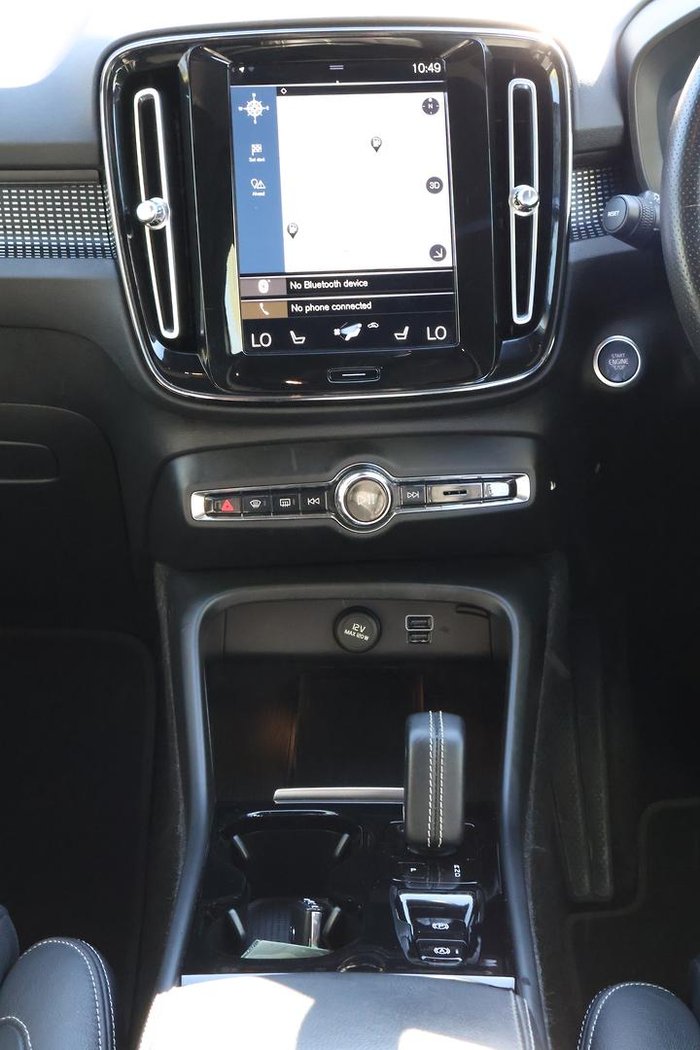 2021 Volvo XC40 T5 R-Design