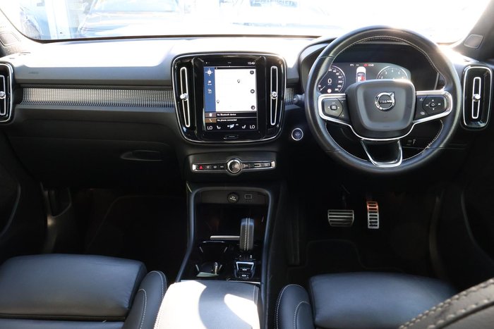 2021 Volvo XC40 T5 R-Design