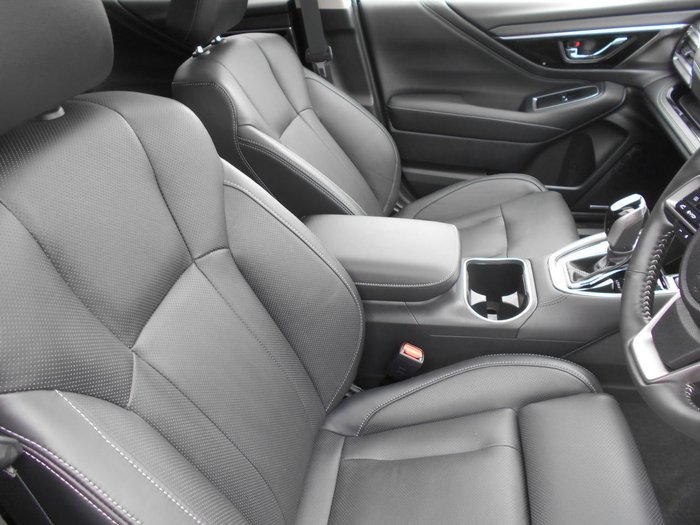 2025 Subaru Outback AWD Touring XT