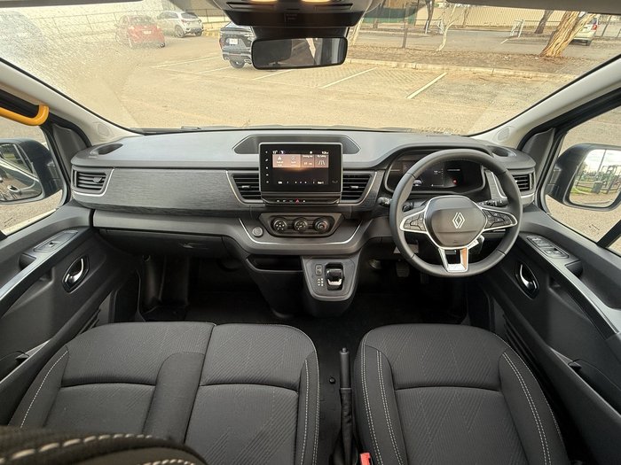 2025 Renault Trafic Crew Pro