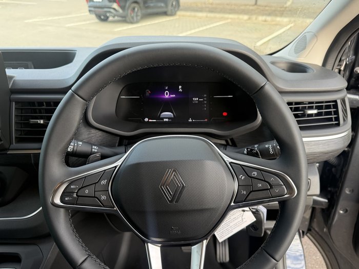 2025 Renault Trafic Crew Pro