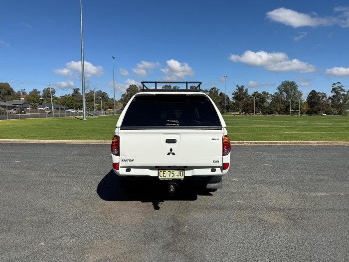2012 Mitsubishi Triton