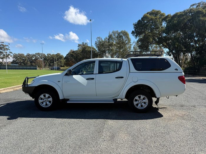2012 Mitsubishi Triton