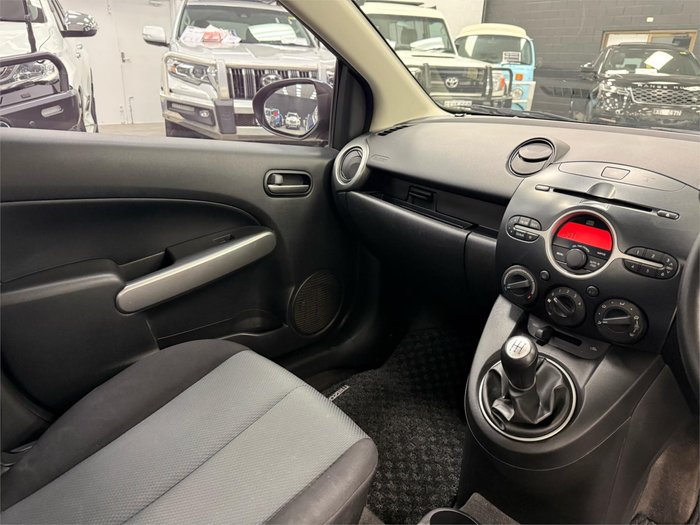 2010 Mazda 2 Neo