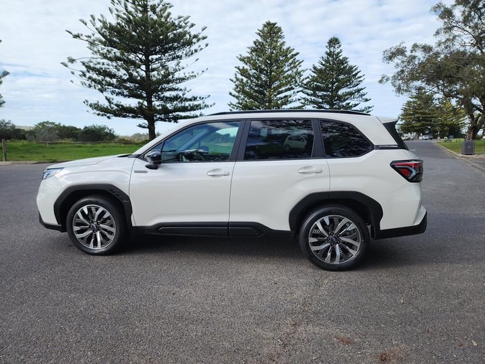 2025 Subaru Forester Hybrid Touring