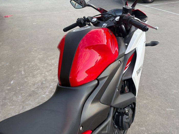2015 Yamaha YZF-R3 Red
