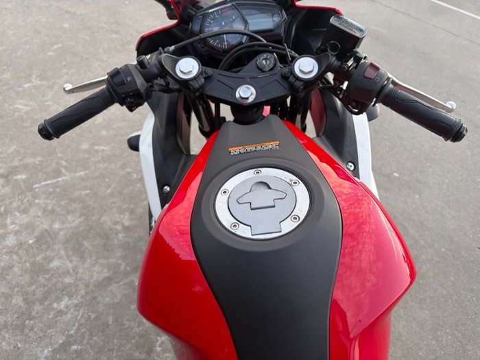 2015 Yamaha YZF-R3 Red